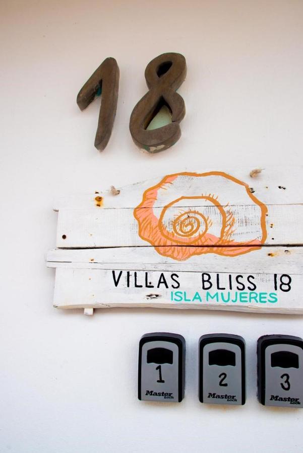 Villas Bliss 18 Isla Mujeres Exterior photo